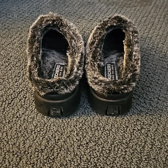 Shoes - Picture 4 of 5